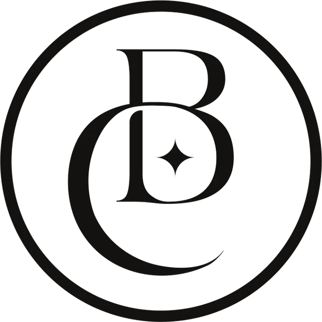 方案 B：圆环中的 B 与 C，中间一颗星